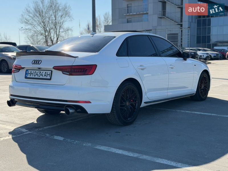 Седан Audi A4 2016 в Киеве