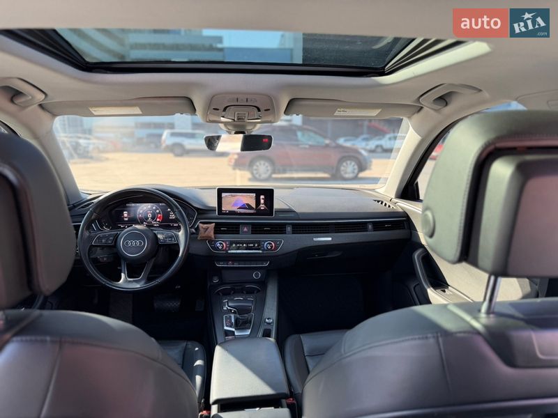 Седан Audi A4 2016 в Киеве