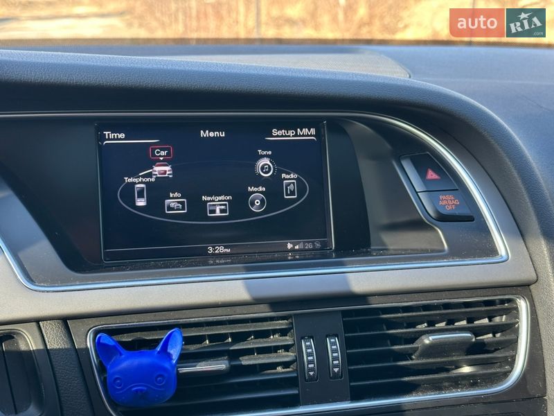 Седан Audi A4 2012 в Львові