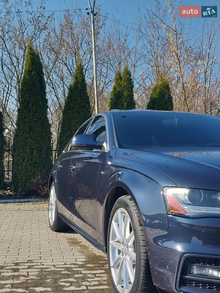 Седан Audi A4 2013 в Ровно
