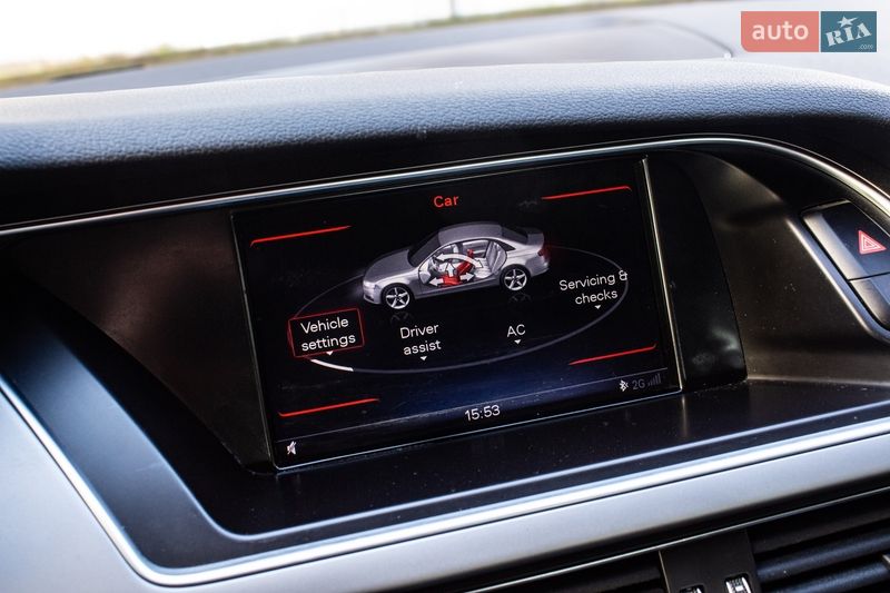 Седан Audi A4 2013 в Львове