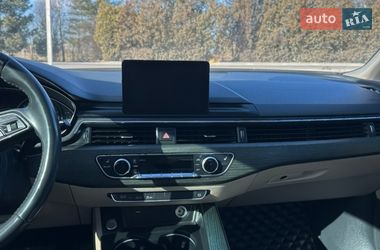 Седан Audi A4 2017 в Львове