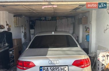 Седан Audi A4 2012 в Кропивницком