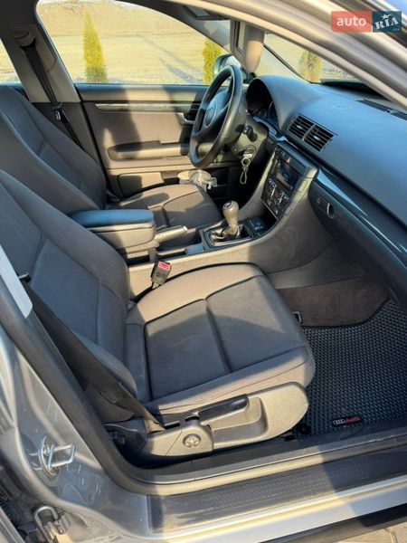 Седан Audi A4 2002 в Снятині
