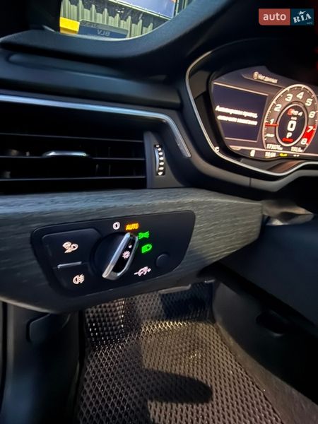 Седан Audi A4 2016 в Києві