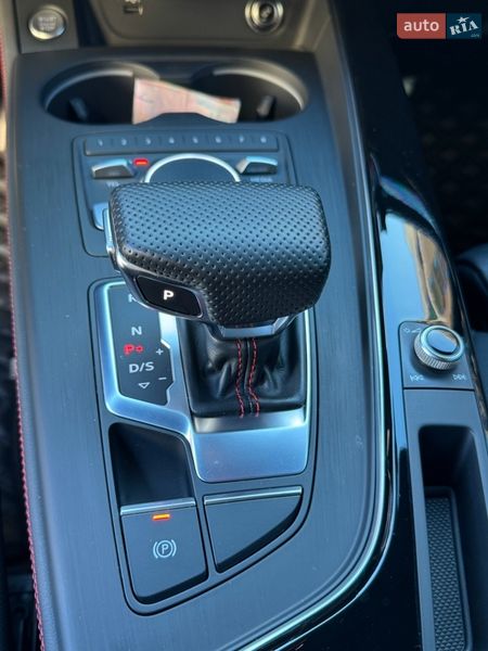 Седан Audi A4 2019 в Киеве