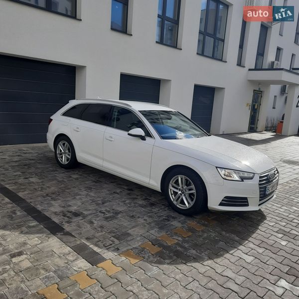 Универсал Audi A4 2018 в Ужгороде