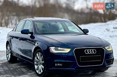 Седан Audi A4 2012 в Тернополі