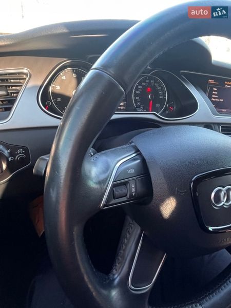 Седан Audi A4 2013 в Вознесенске