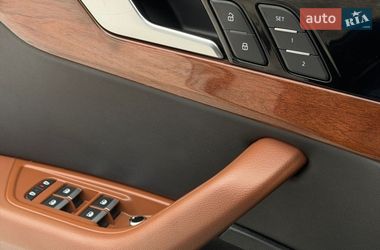 Седан Audi A4 2020 в Сумах