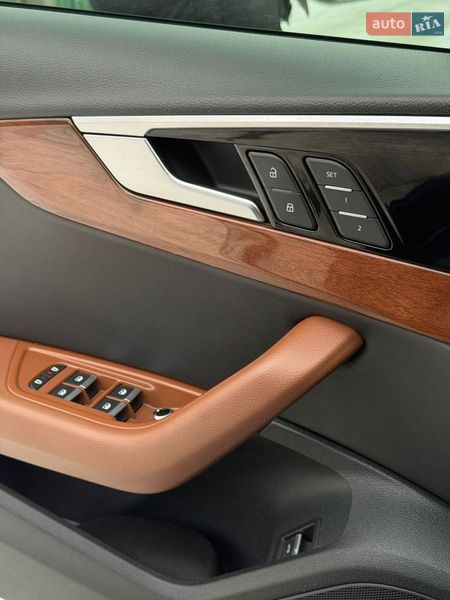 Седан Audi A4 2020 в Сумах