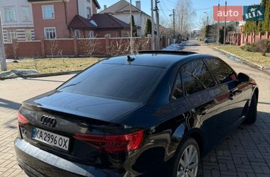 Седан Audi A4 2016 в Киеве