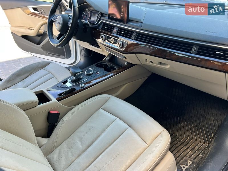 Седан Audi A4 2016 в Николаеве