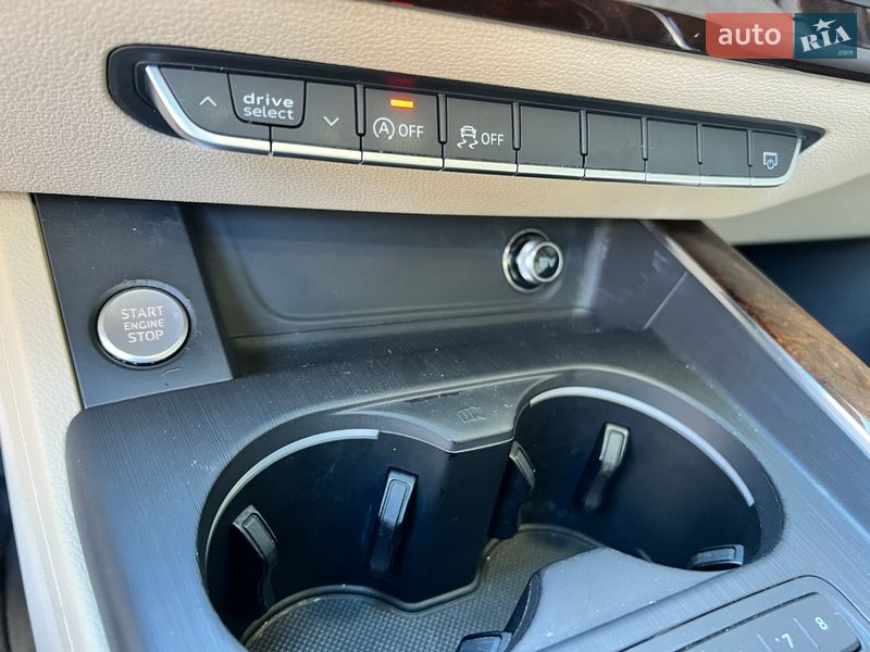 Седан Audi A4 2016 в Николаеве