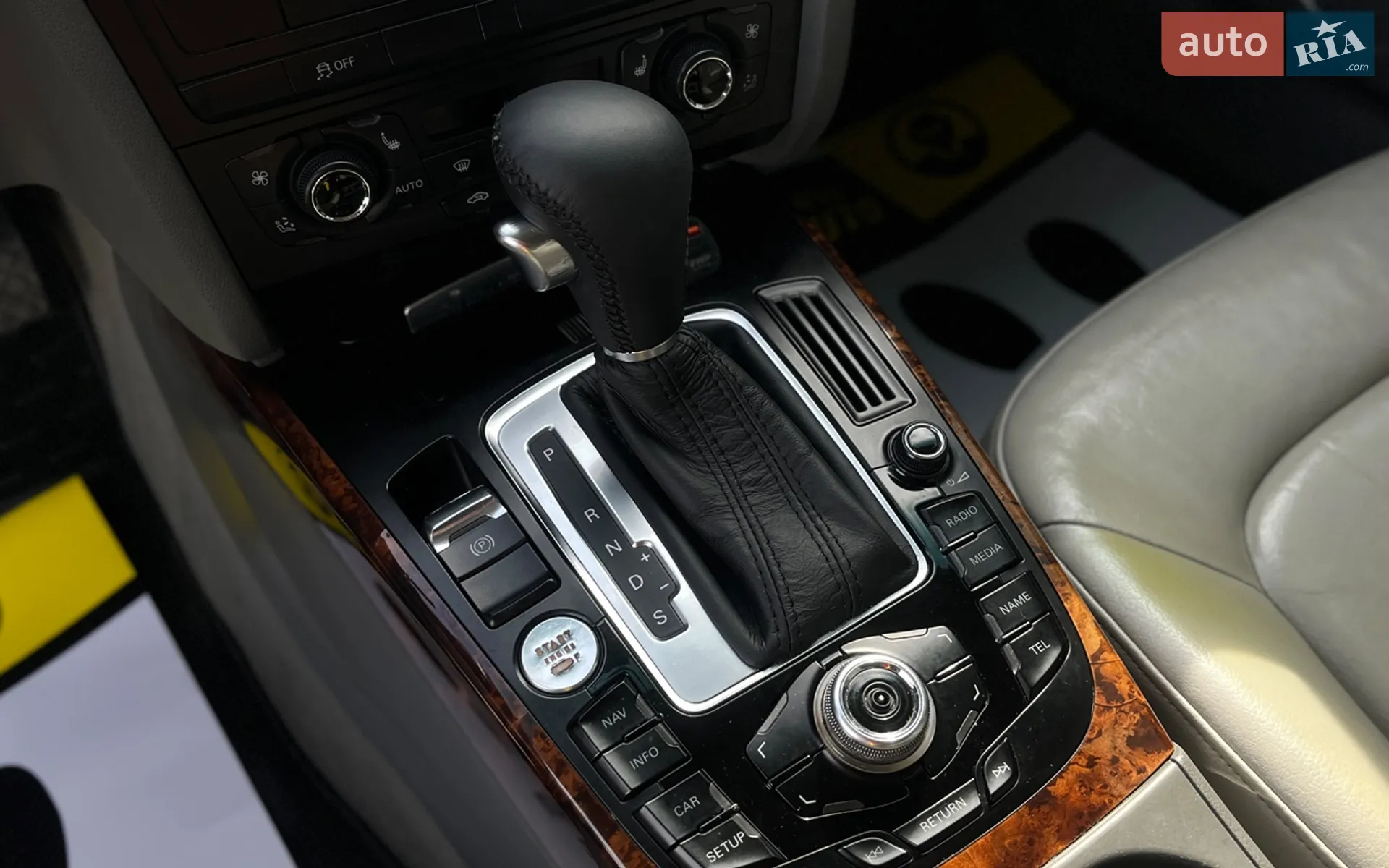 2010 Audi A4 - мініатюра 18