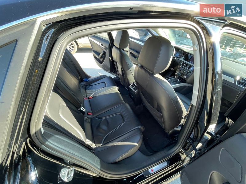 Седан Audi A4 2014 в Києві