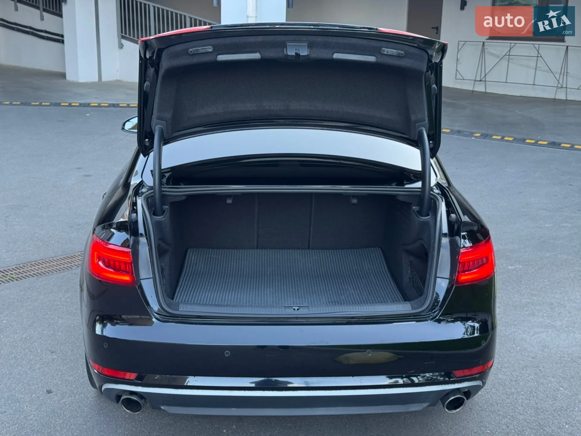 2016 Audi A4 - мініатюра 8