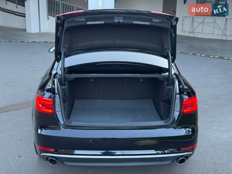 Седан Audi A4 2016 в Днепре