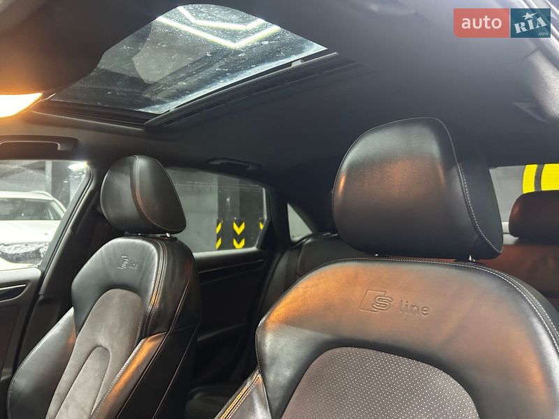 Седан Audi A4 2015 в Черновцах