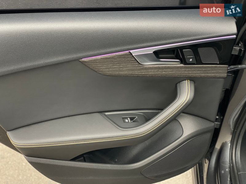 Седан Audi A4 2020 в Києві
