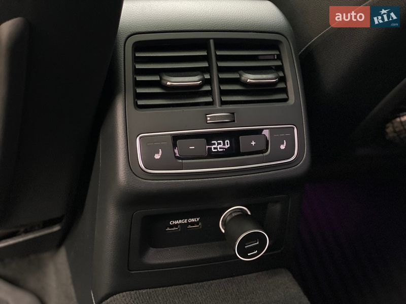 Седан Audi A4 2020 в Києві