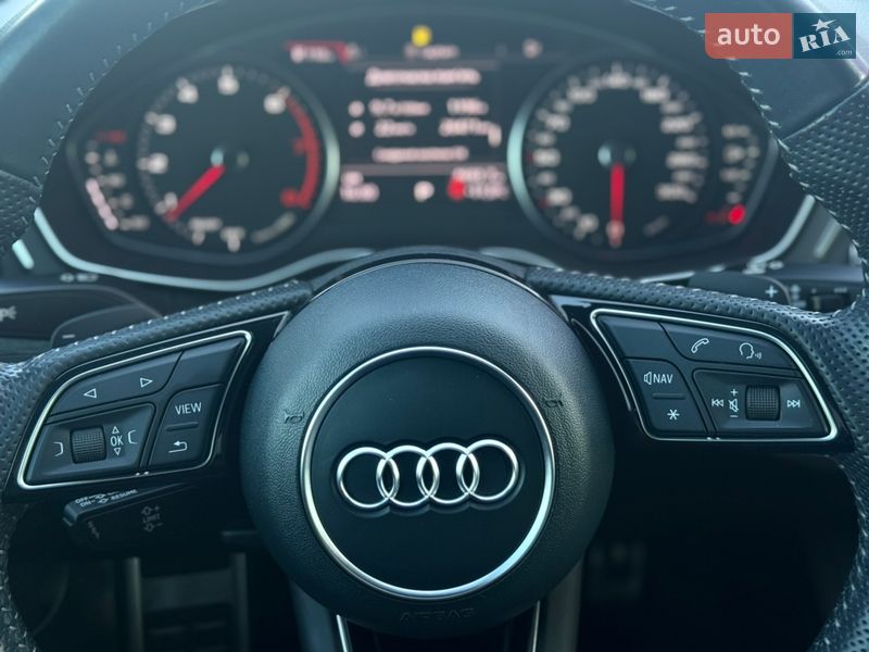 Седан Audi A4 2017 в Киеве