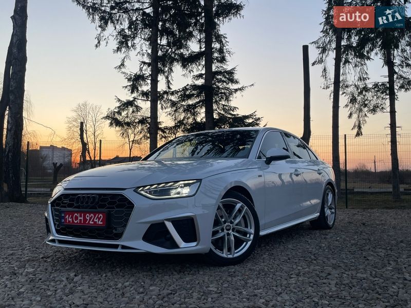 Седан Audi A4 2023 в Стрые