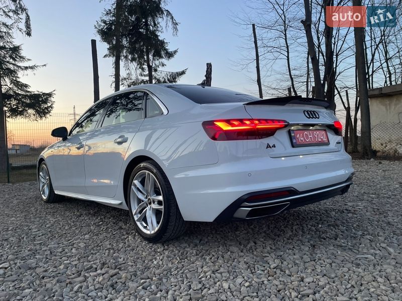Седан Audi A4 2023 в Стрые
