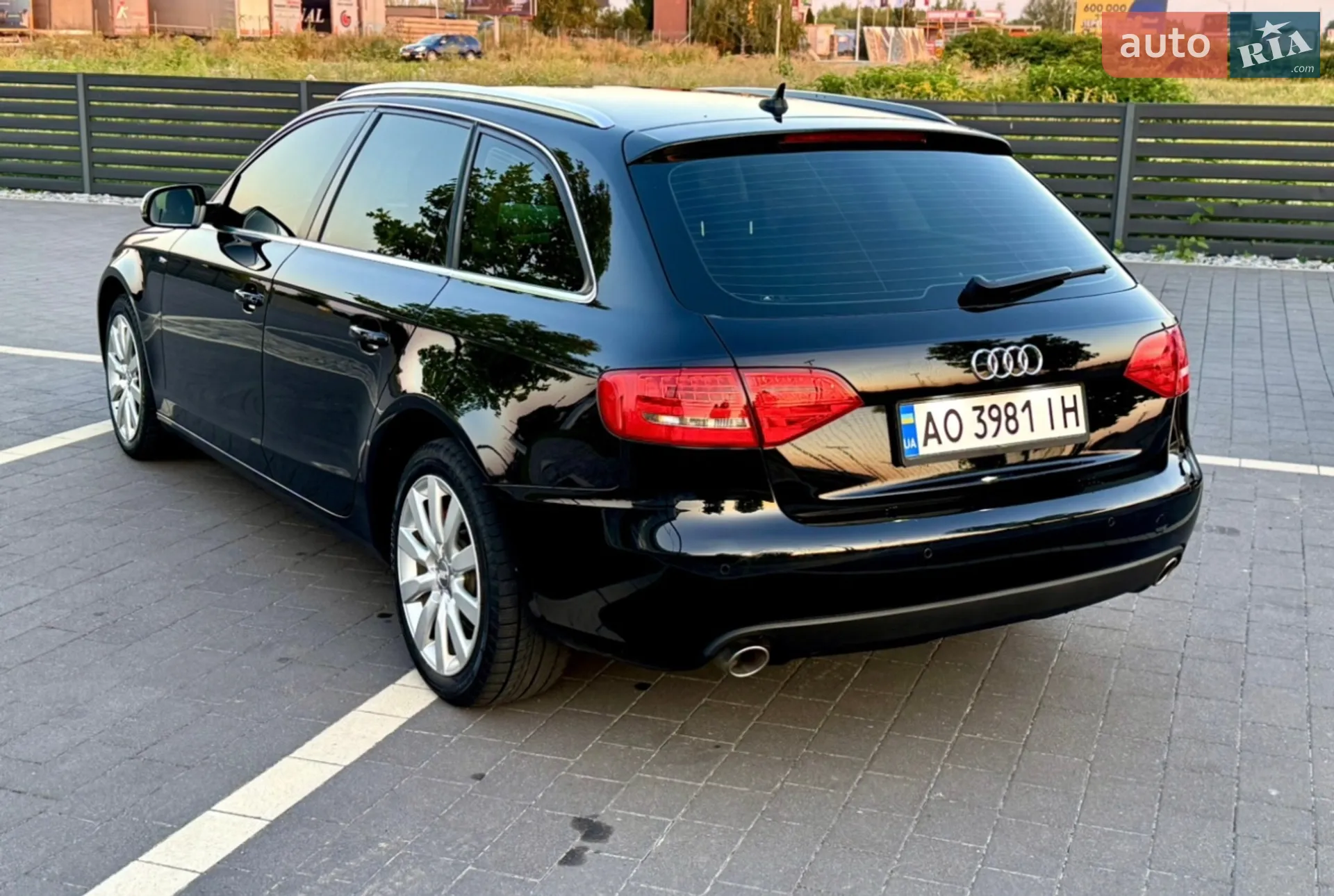 2011 Audi A4 - мініатюра 7