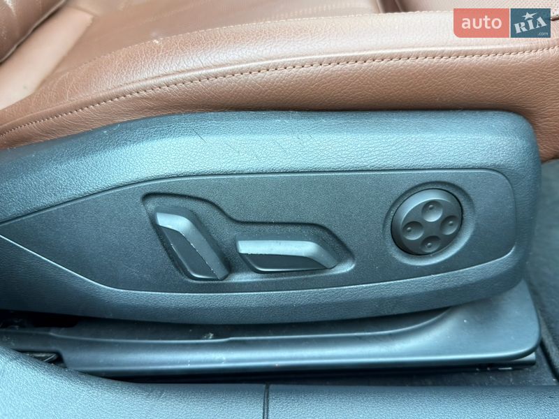 Седан Audi A4 2020 в Мукачево