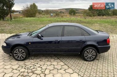Седан Audi A4 1997 в Чернівцях