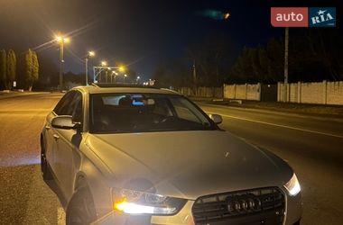 Седан Audi A4 2012 в Луцке
