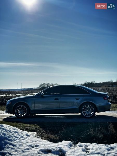 Седан Audi A4 2012 в Лубнах