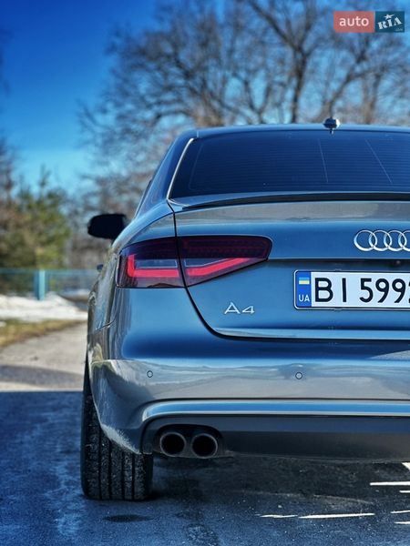 Седан Audi A4 2012 в Лубнах