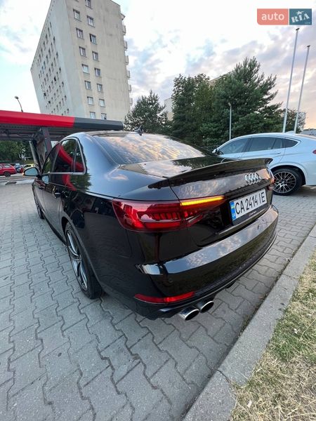 Седан Audi A4 2016 в Черкассах