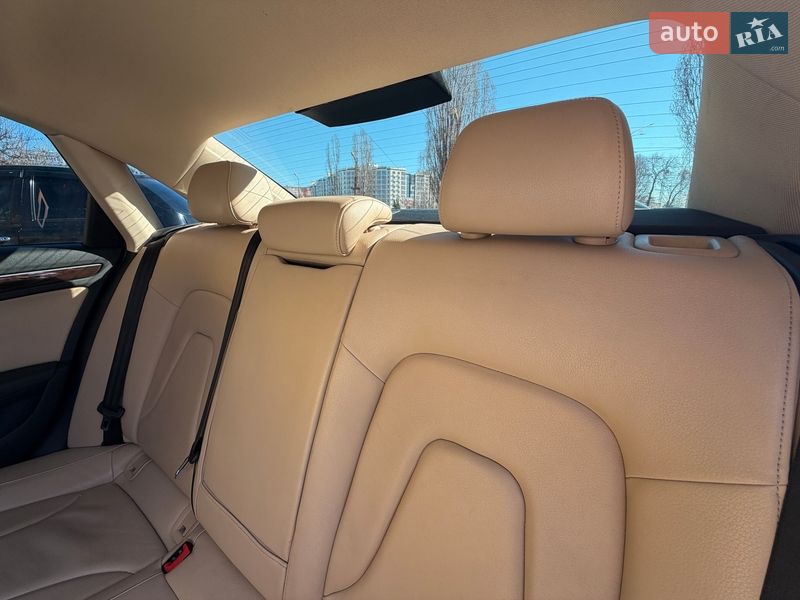 Седан Audi A4 2015 в Черкасах