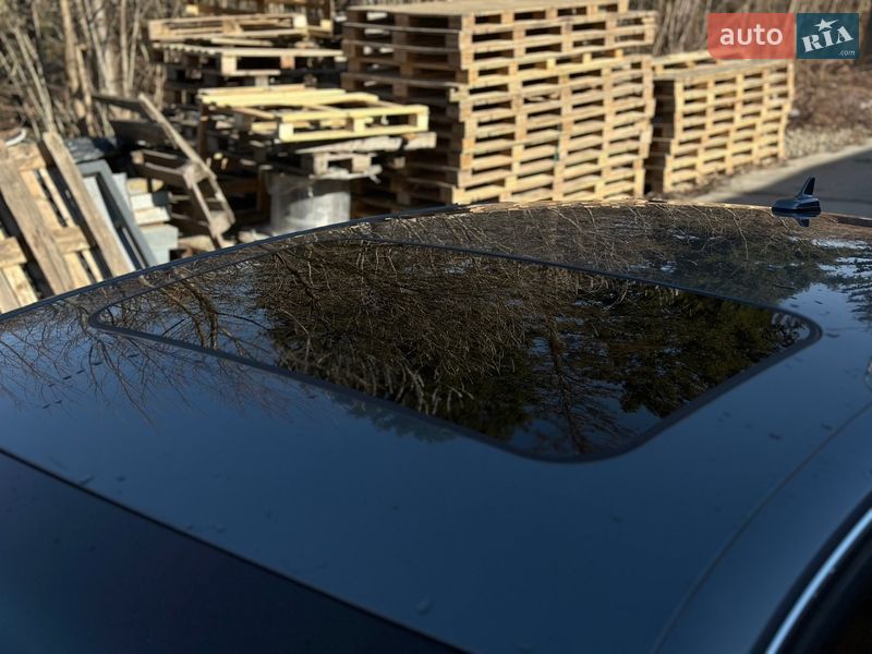 Седан Audi A4 2012 в Стрию