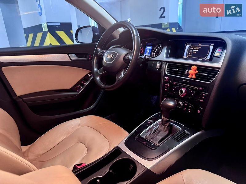 Седан Audi A4 2013 в Виннице