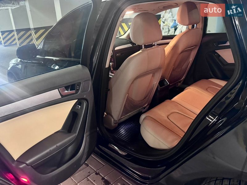 Седан Audi A4 2013 в Виннице