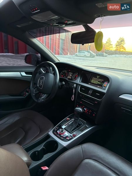 Седан Audi A4 2014 в Львові