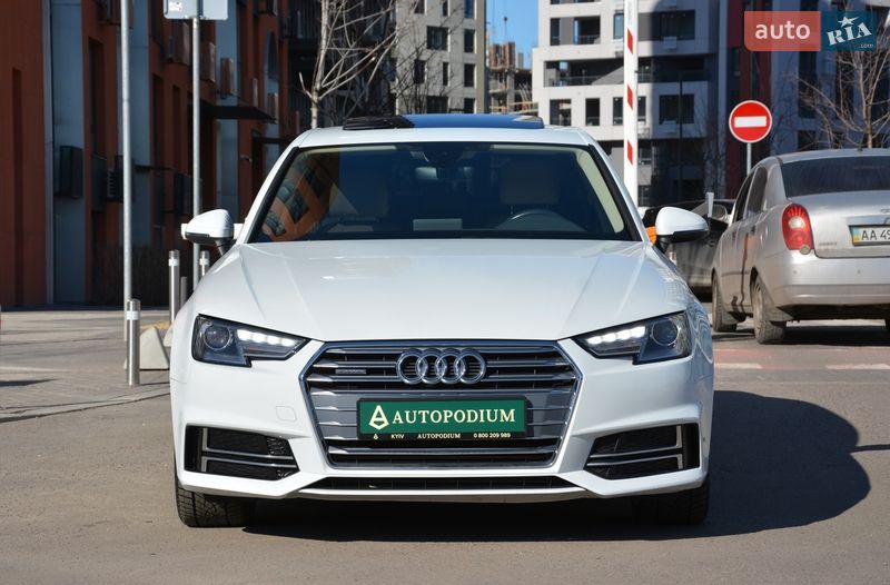 Седан Audi A4 2018 в Киеве