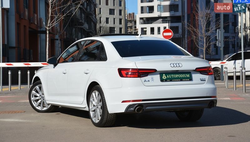 Седан Audi A4 2018 в Киеве