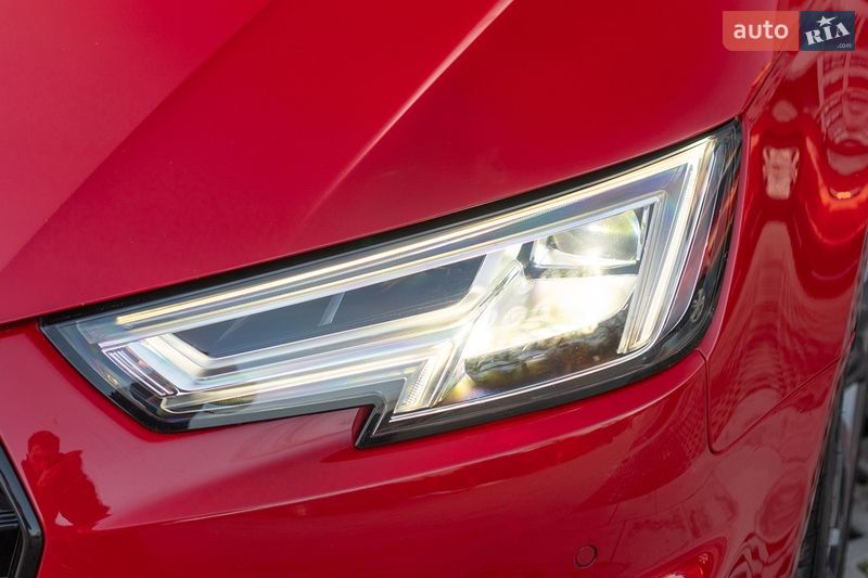 Седан Audi A4 2016 в Самборе