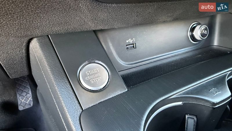 Седан Audi A4 2018 в Києві