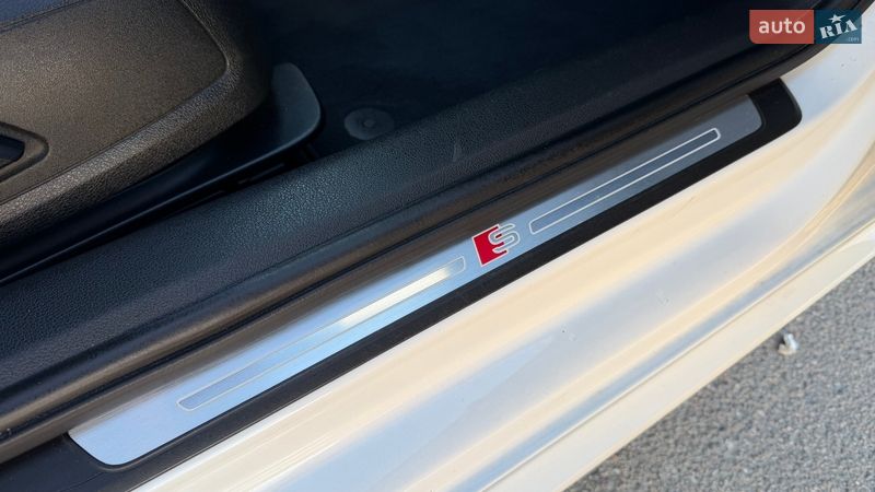 Седан Audi A4 2018 в Києві