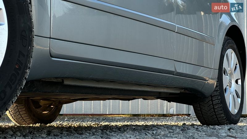 Седан Audi A4 2005 в Самборе