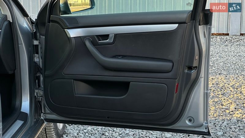 Седан Audi A4 2005 в Самборе