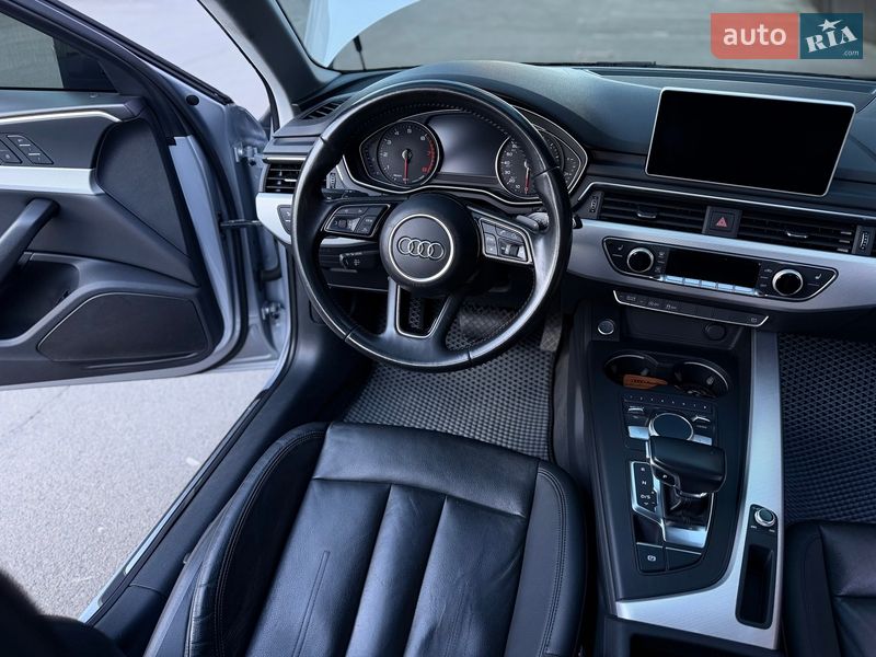 Седан Audi A4 2016 в Одесі