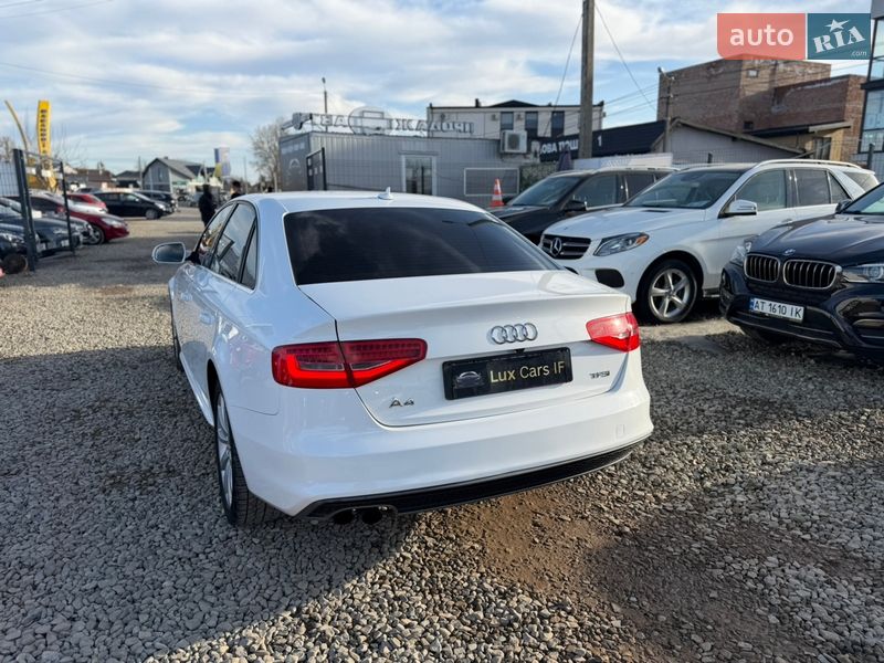 Седан Audi A4 2014 в Ивано-Франковске