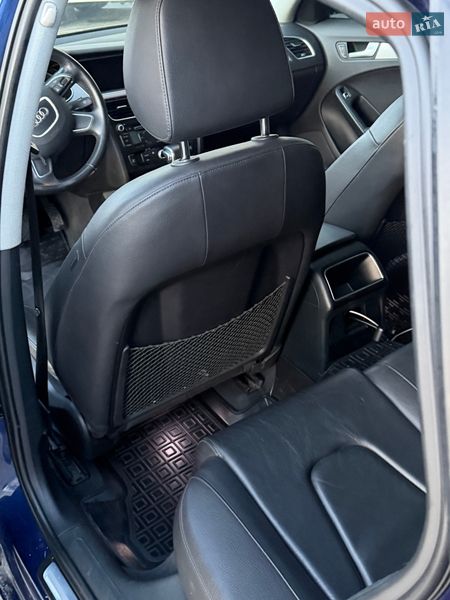 Седан Audi A4 2013 в Львові